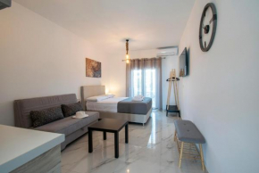 Nikiti Central Suites by Travel Pro Services - Nikiti Halkidiki